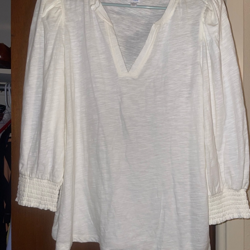 Time and Tru Cream V-Neck Blouse